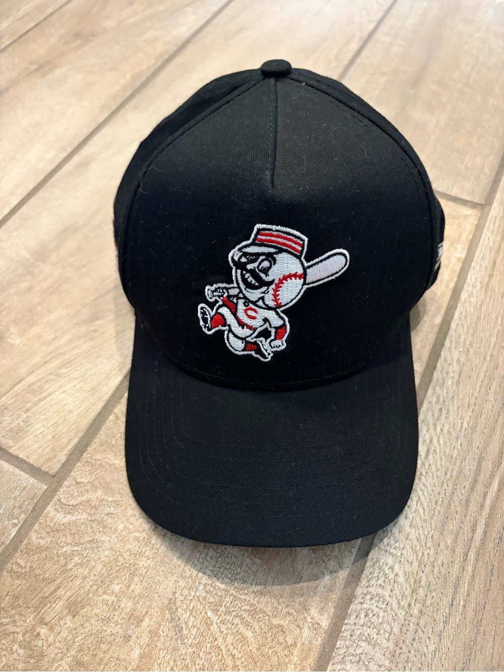 New Ear Cooperstown collection Cincinnati Reds baseball cap S/M